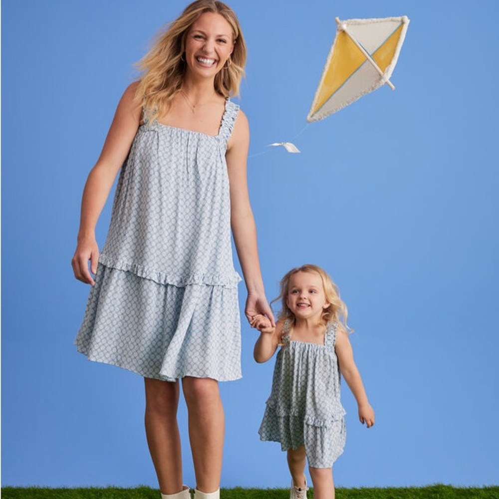 Tullabee mama and me Gianna blue dresses on small and 2T new with tags